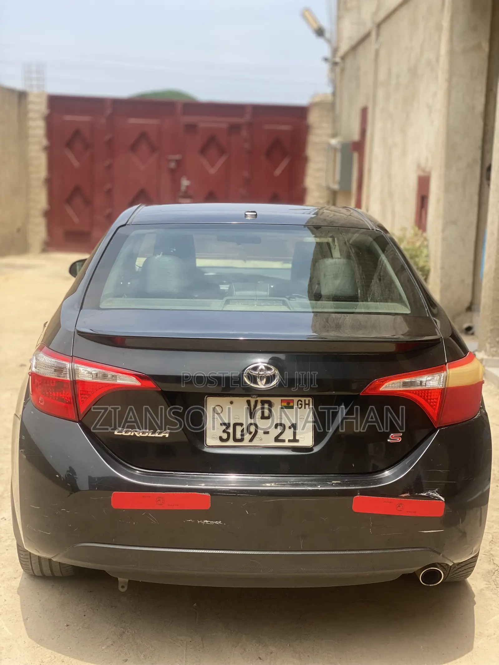 Toyota Corolla 2016 Black