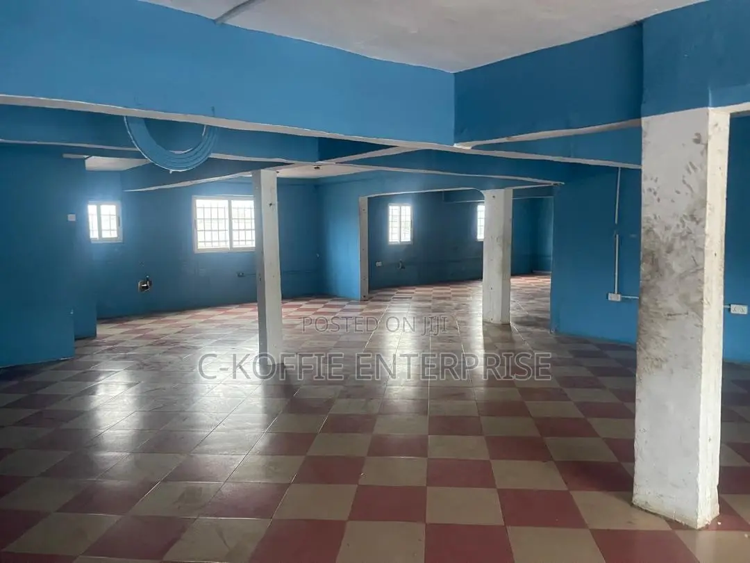 300 SQM WAREHOUSE/ SHOWROOM @ NORTH KANESHIE Industrial Area for Rent