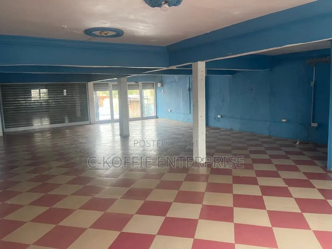 300 SQM WAREHOUSE/ SHOWROOM @ NORTH KANESHIE Industrial Area for Rent