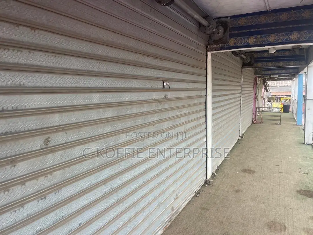 300 SQM WAREHOUSE/ SHOWROOM @ NORTH KANESHIE Industrial Area for Rent