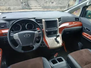 Toyota Alphard 2014 White
