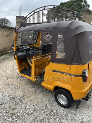 TVS King Deluxe Plus iTouch Start 2025 Yellow