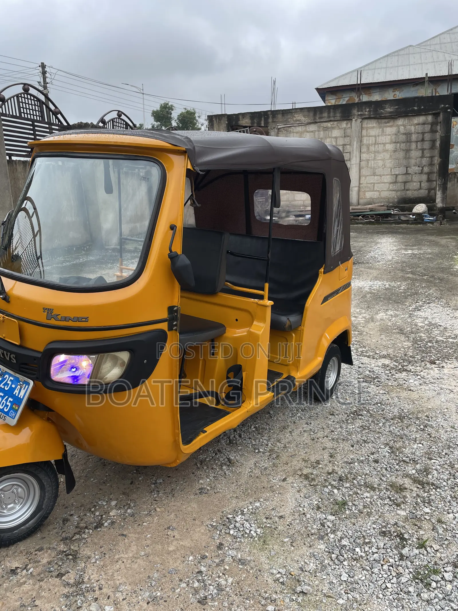 TVS King Deluxe Plus iTouch Start 2025 Yellow