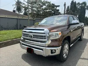 Toyota Tundra 2015 Brown