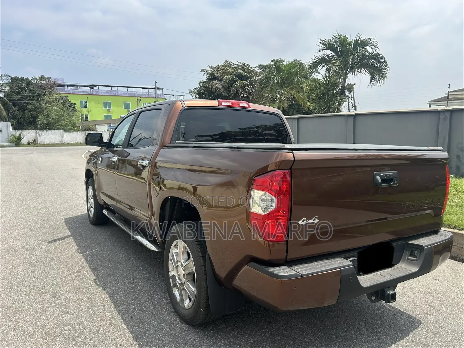 Toyota Tundra 2015 Brown
