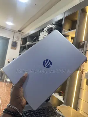 Laptop HP 15-dy1031wm 8GB Intel Core i3 SSD 256GB
