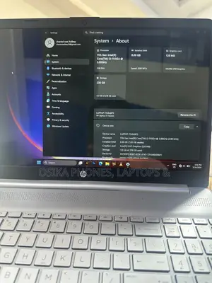 Laptop HP 15-dy1031wm 8GB Intel Core i3 SSD 256GB