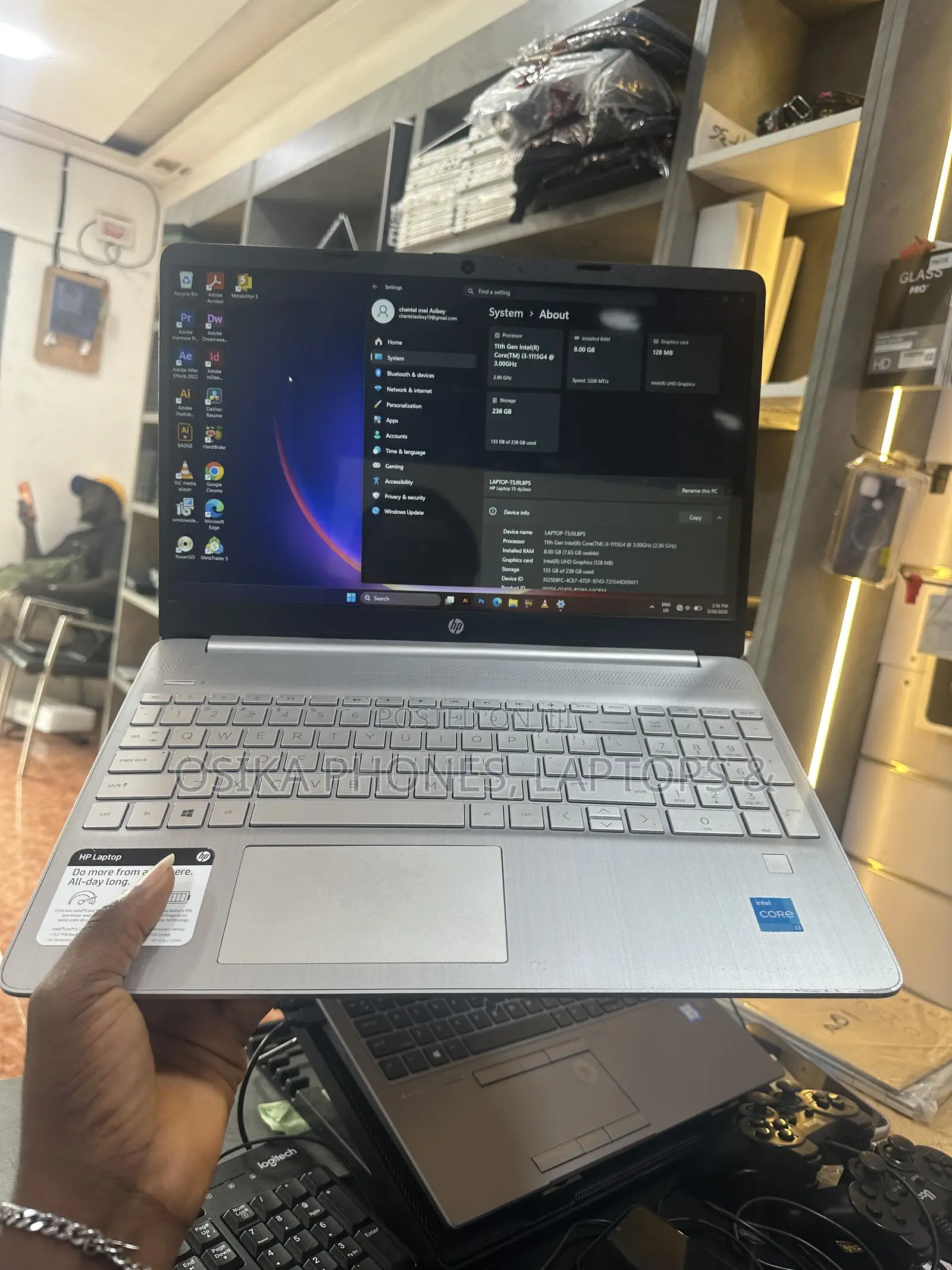 Laptop HP 15-dy1031wm 8GB Intel Core i3 SSD 256GB