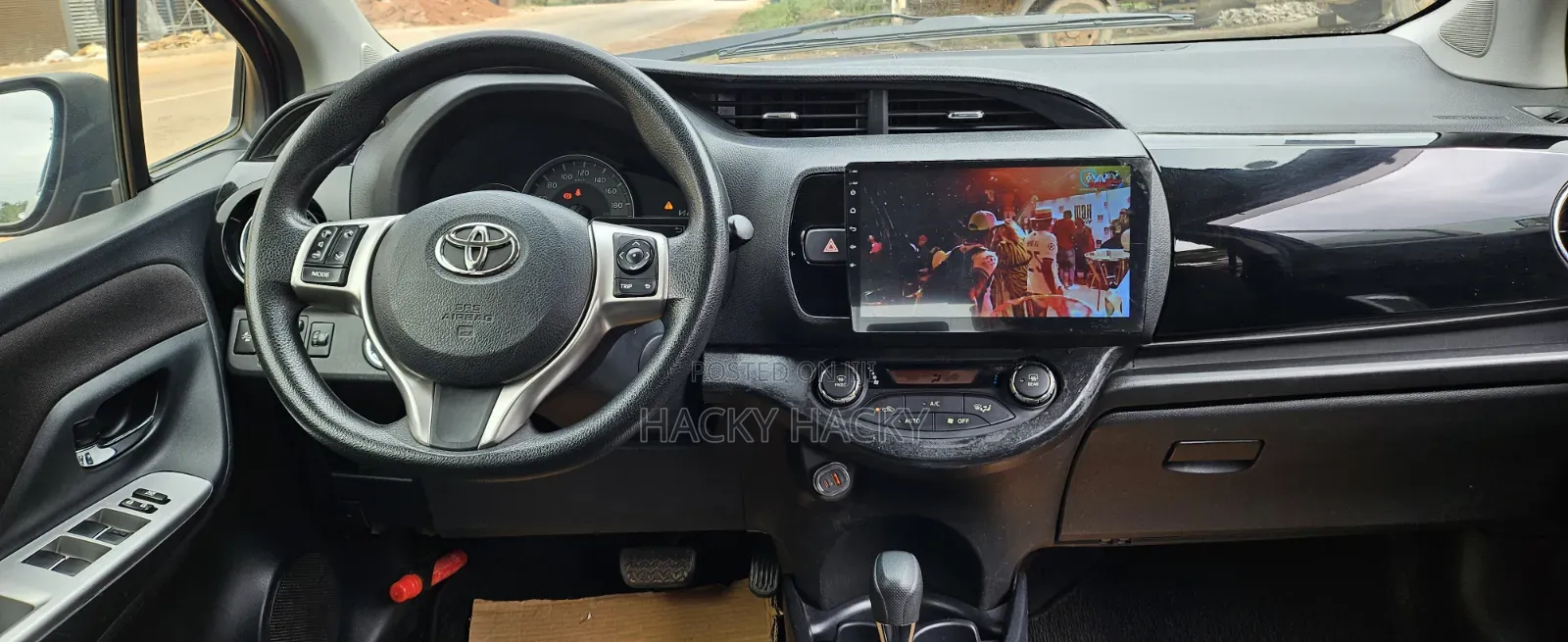 Toyota Vitz 2015 Brown