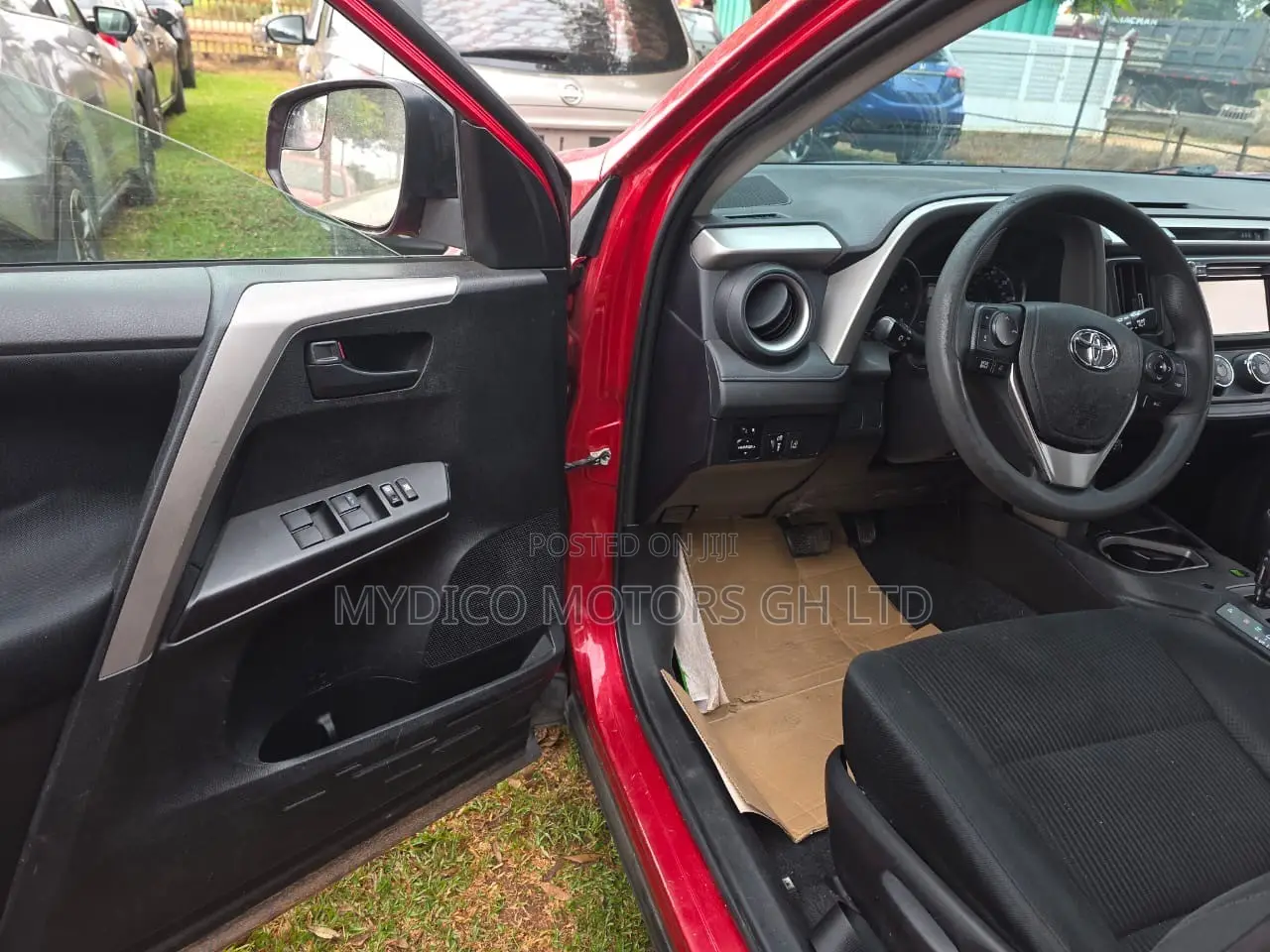 Toyota RAV4 LE AWD (2.5L 4cyl 6A) 2017 Red
