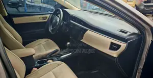 Toyota Corolla 2015 Silver