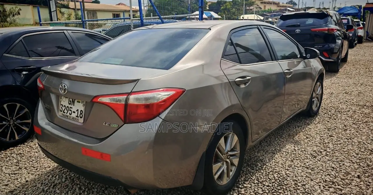 Toyota Corolla 2015 Silver