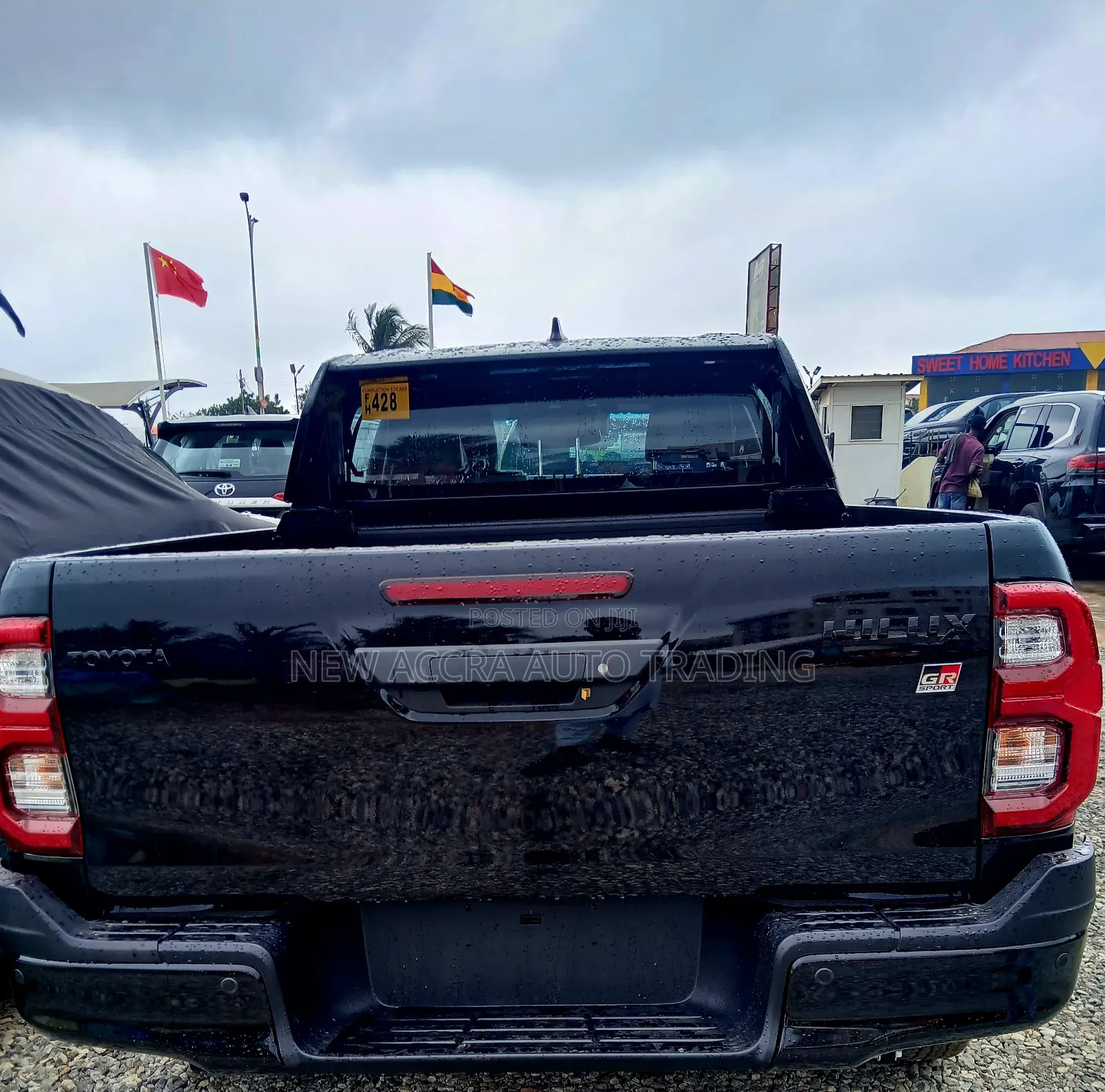 New Toyota Hilux Active (Diesel) 2026 Black