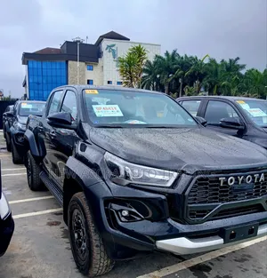 New Toyota Hilux Active (Diesel) 2026 Black