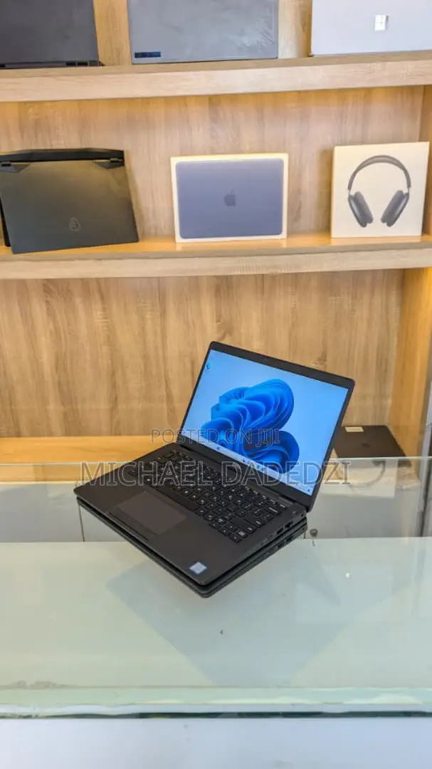 Laptop Dell Latitude 5300 8GB Intel Core i5 SSD 256GB