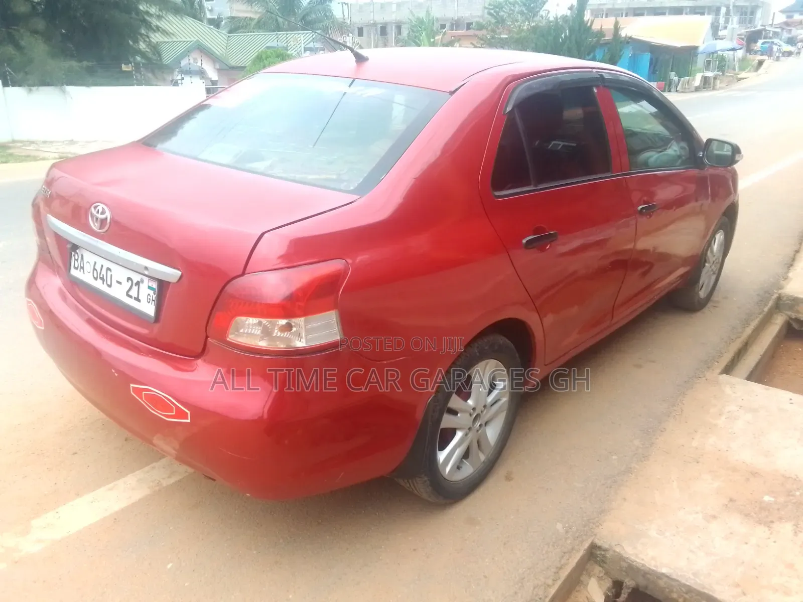 Toyota Belta 2009 Red