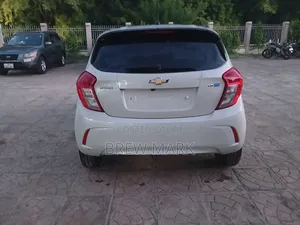 Chevrolet Spark 2016 Beige