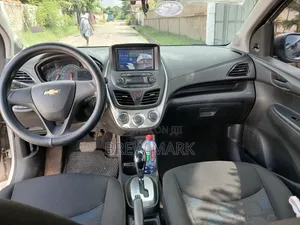 Chevrolet Spark 2016 Beige