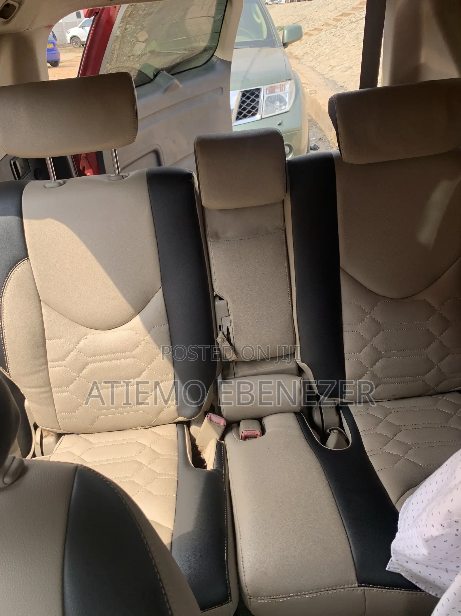 Toyota RAV4 2009 Red