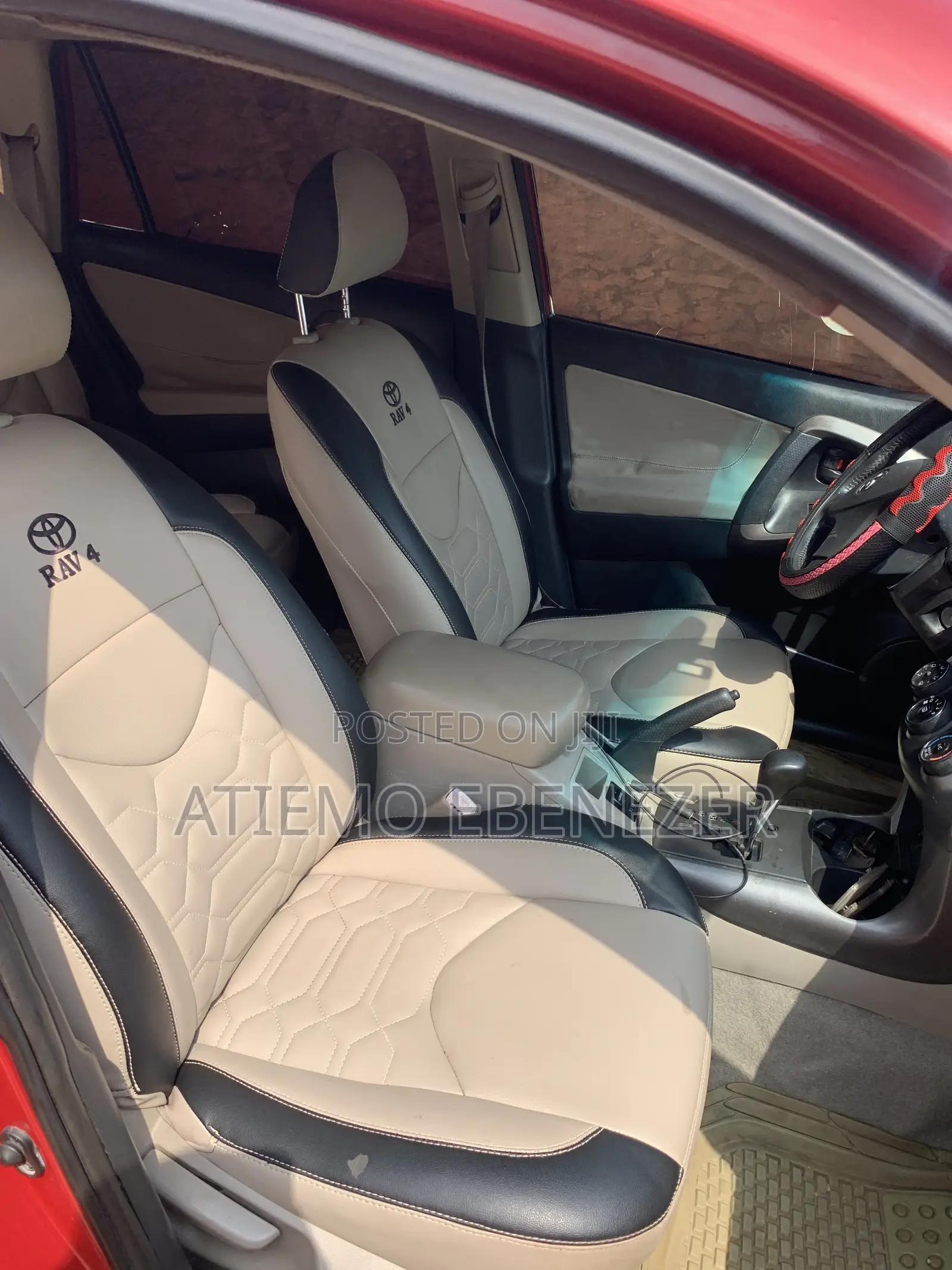 Toyota RAV4 2009 Red