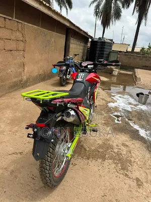 Royal Racer 2026 Red