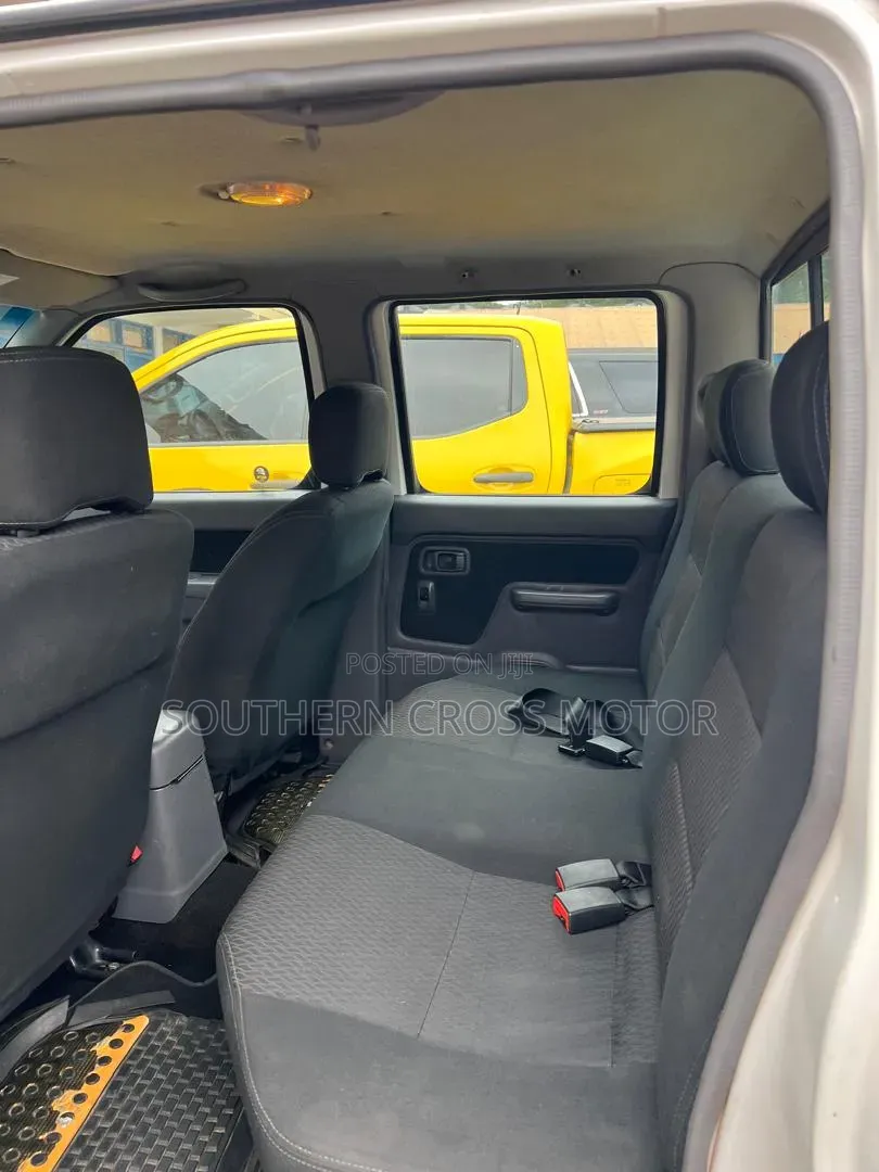 Nissan Hardbody 2019 White