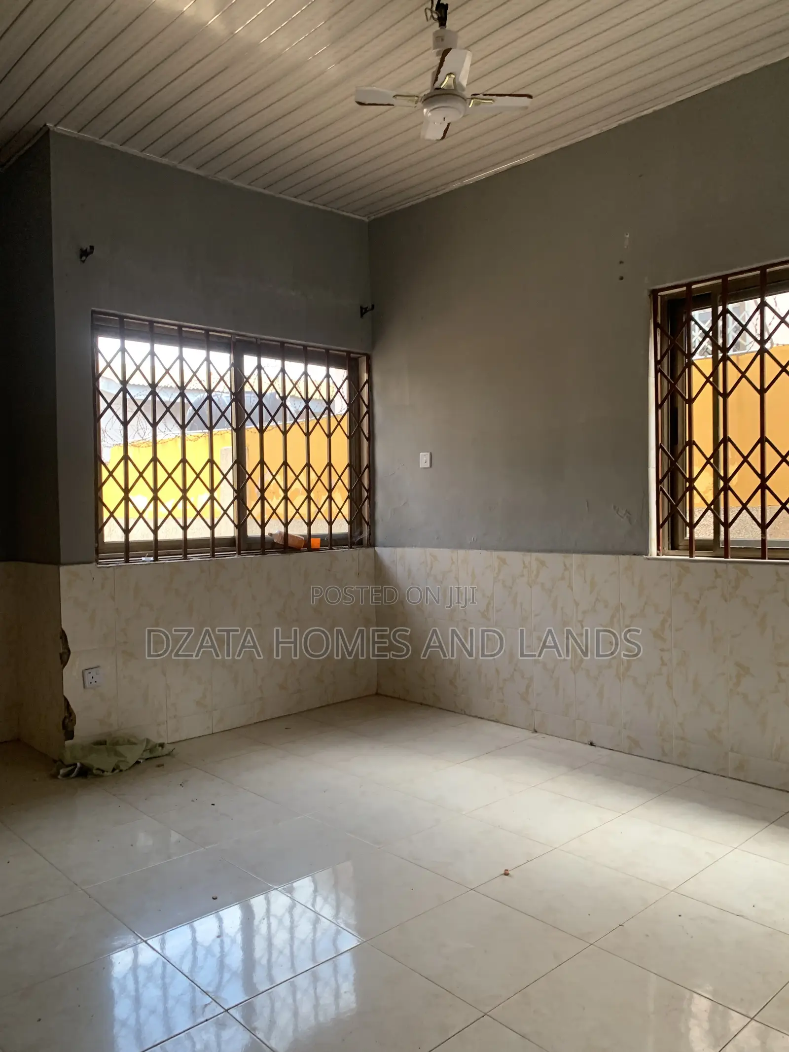 5bdrm House in Basket, Spintex for sale