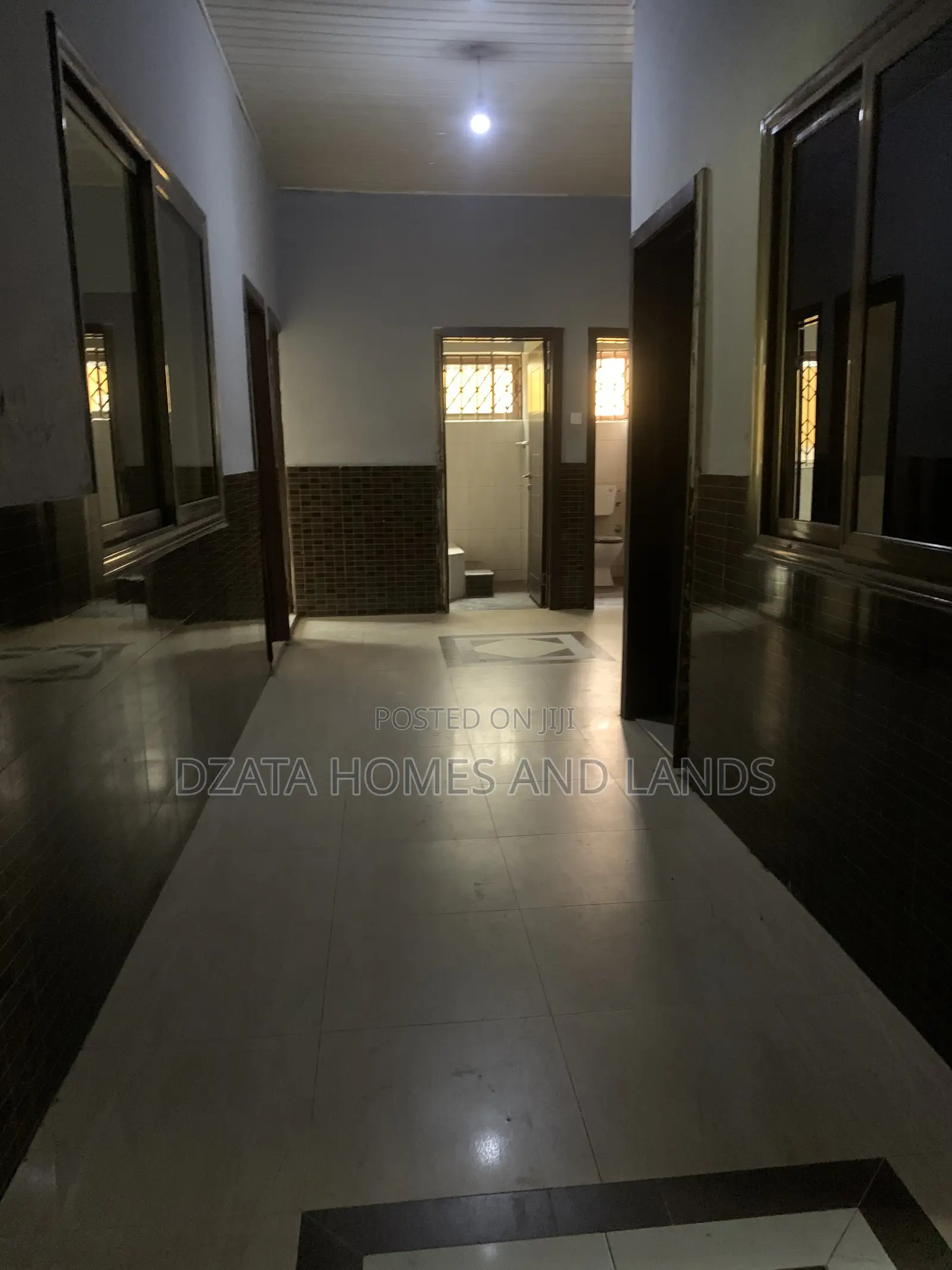 5bdrm House in Basket, Spintex for sale
