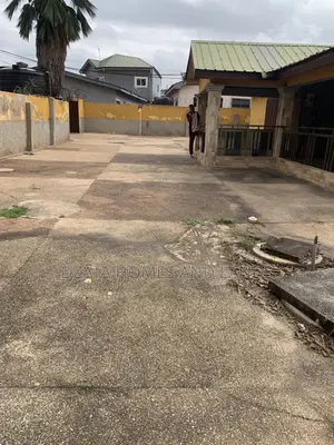 5bdrm House in Basket, Spintex for sale