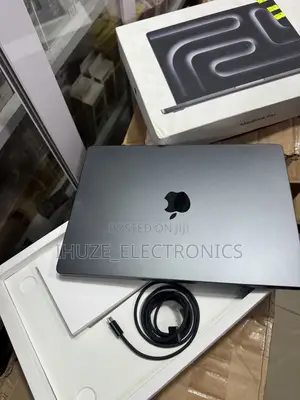 Laptop Apple MacBook Pro 2024 M4 Pro 24GB Apple M4 Pro SSD 512GB