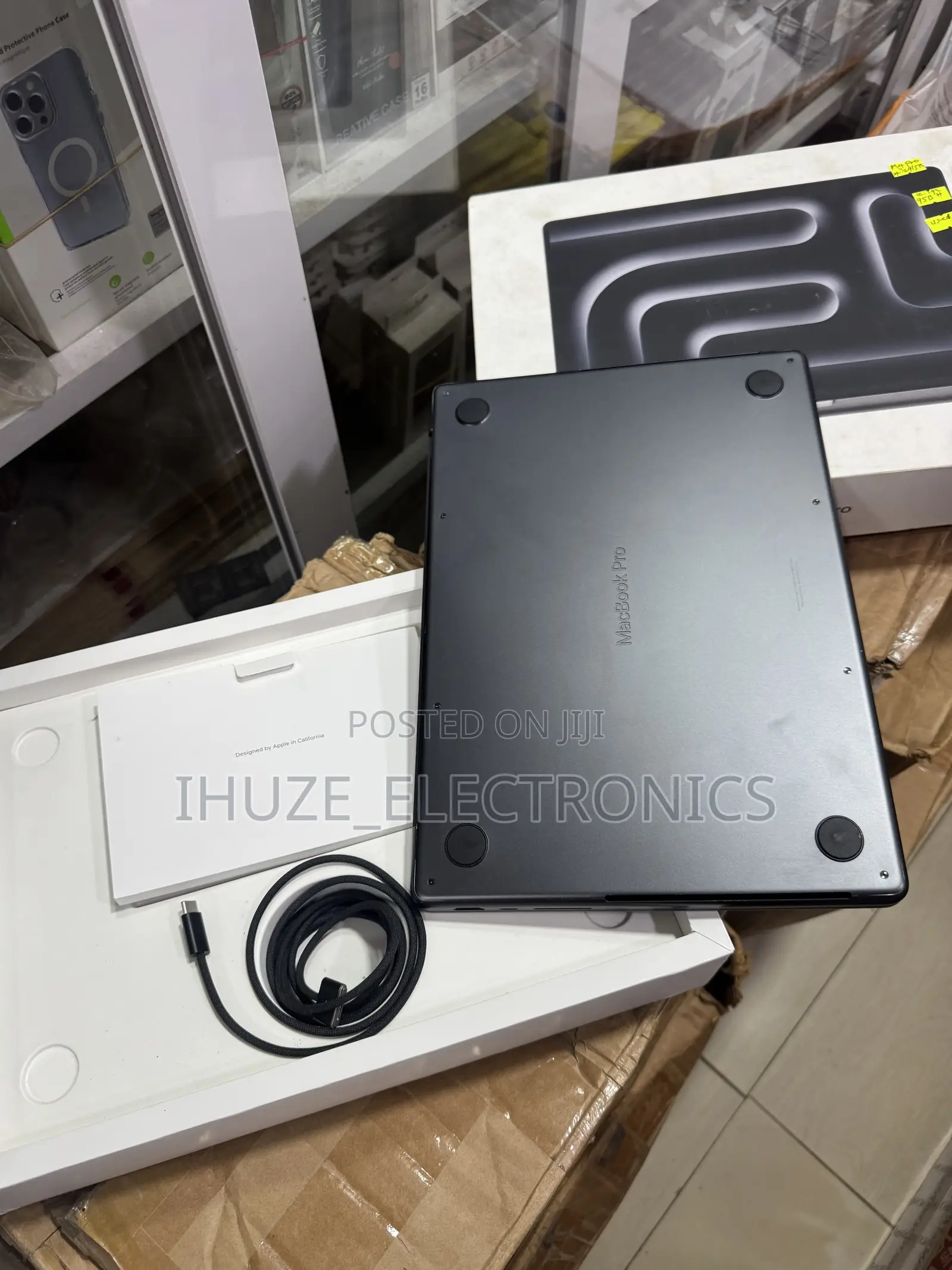 Laptop Apple MacBook Pro 2024 M4 Pro 24GB Apple M4 Pro SSD 512GB