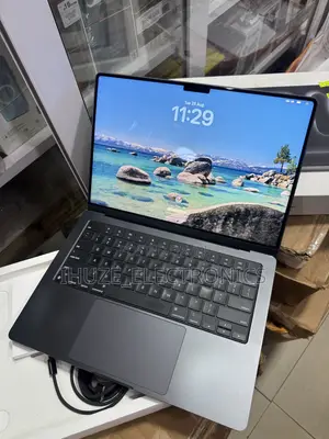 Laptop Apple MacBook Pro 2024 M4 Pro 24GB Apple M4 Pro SSD 512GB