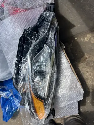 Toyota Corolla Headlights 2017-2019 LE/CE Pair