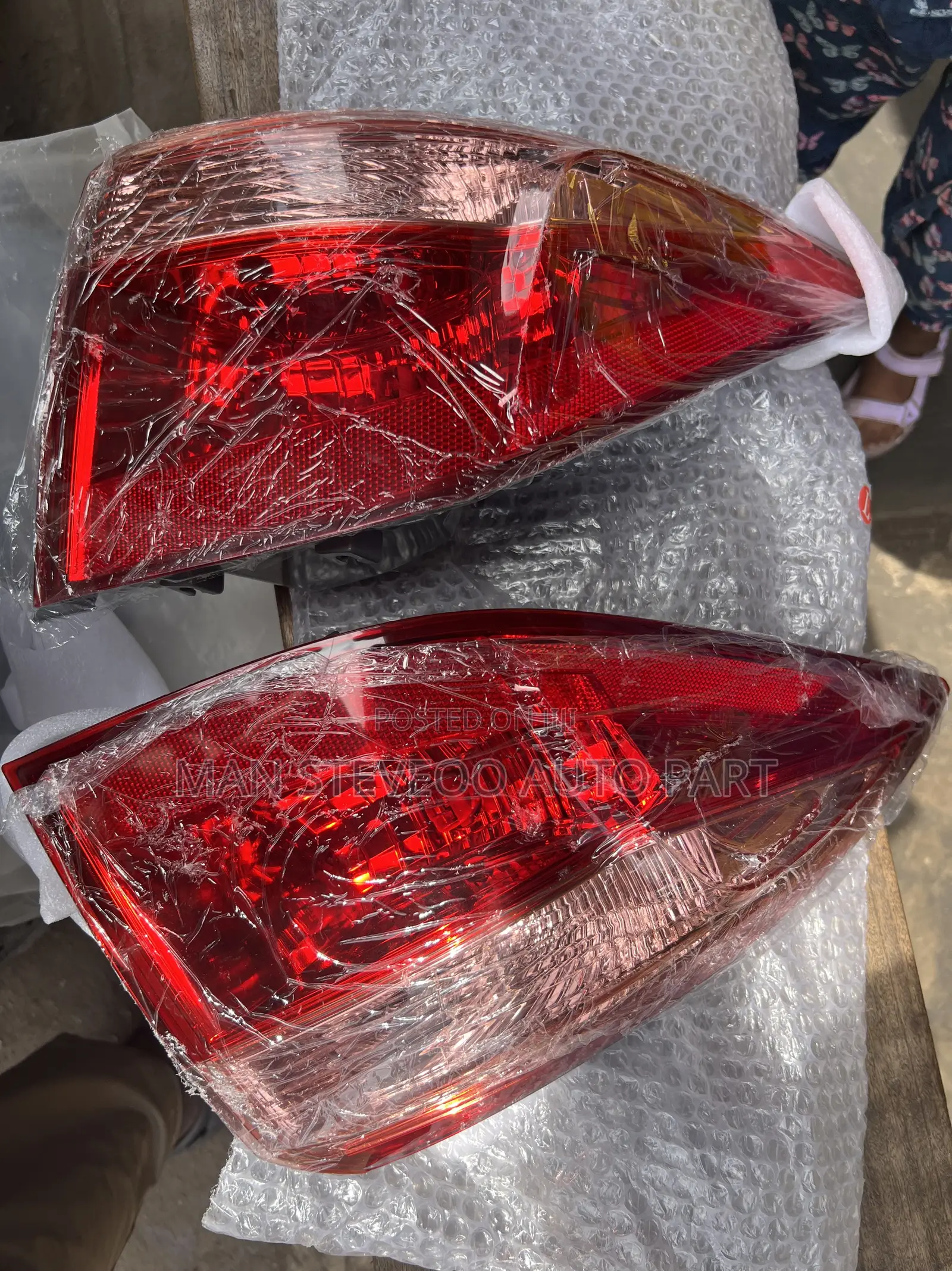 Toyota Corolla Tail Lights 2017-2019 LE/CE Pair