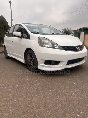 Honda Fit Automatic 2012 White