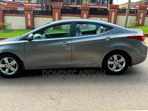 Hyundai Elantra Limited Sedan FWD (1.8L 4cyl 6A) 2013 Gray