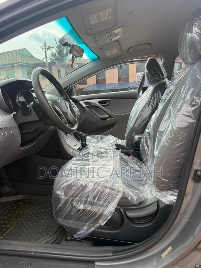Hyundai Elantra Limited Sedan FWD (1.8L 4cyl 6A) 2013 Gray