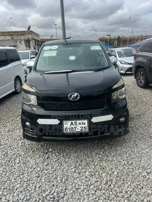 Toyota Voxy 2012 Black