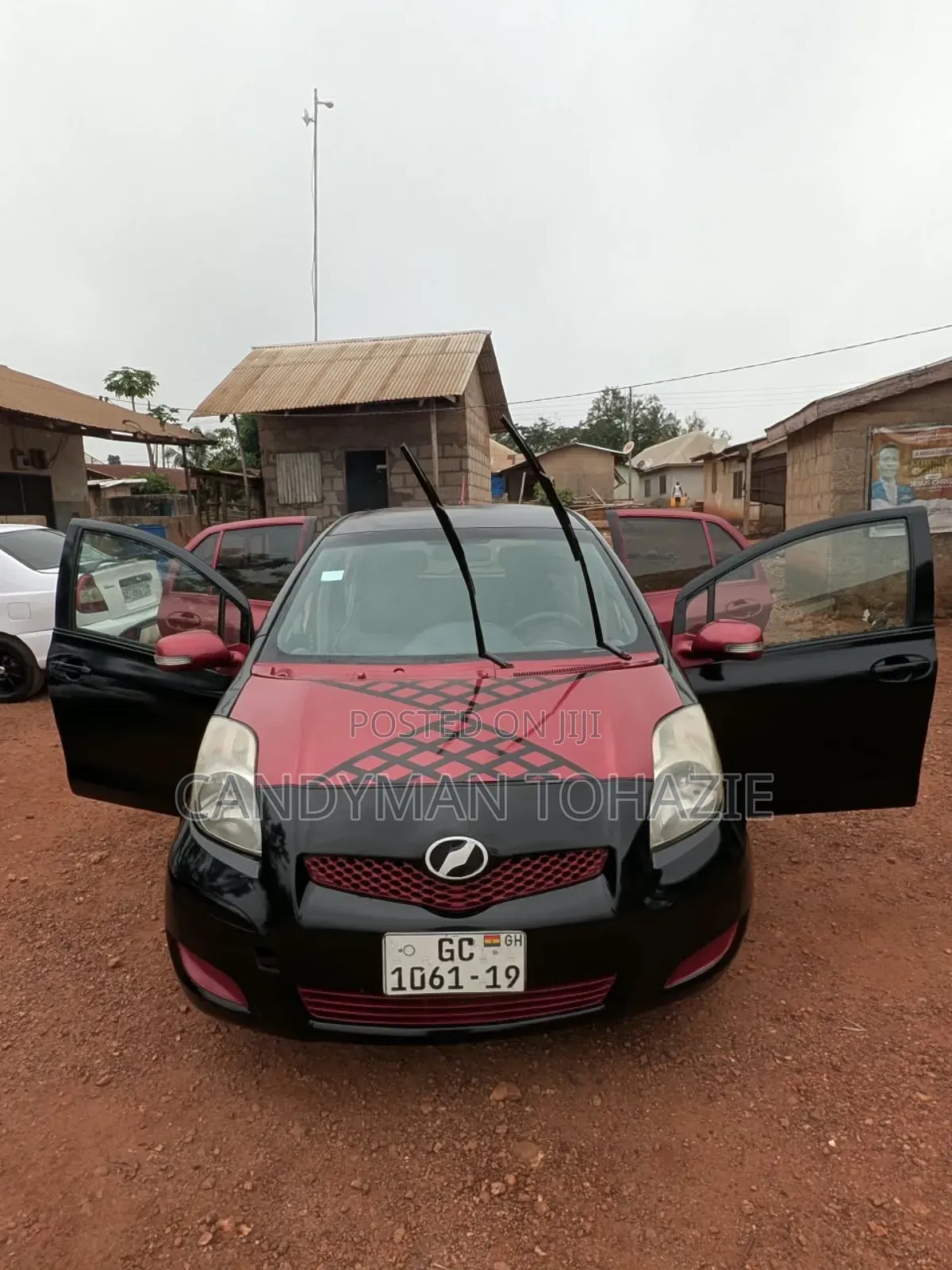 Toyota Vitz 1.0 FWD 5dr 2010 Black