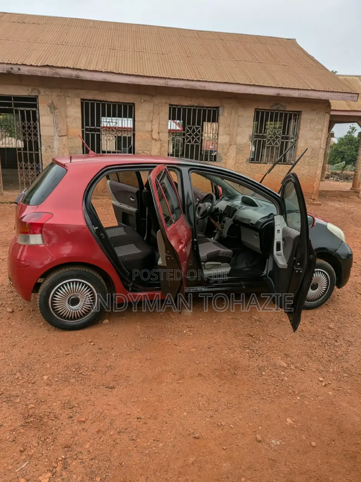 Toyota Vitz 1.0 FWD 5dr 2010 Black