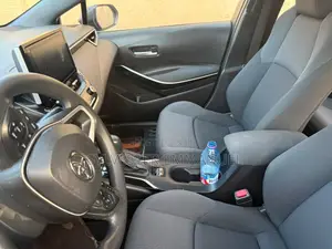 Toyota Corolla LE Eco (1.8L 4cyl 2A) 2019 Brown