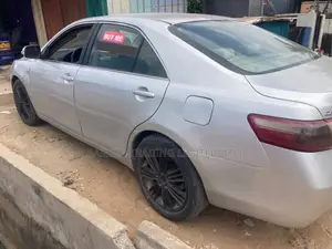 Toyota Camry LE 4dr Sedan (2.4L 4cyl 5A) 2009 Silver