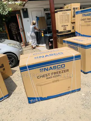 Original Grey Nasco NAS-425FL 318-Liter Single-Door Chest Freezer