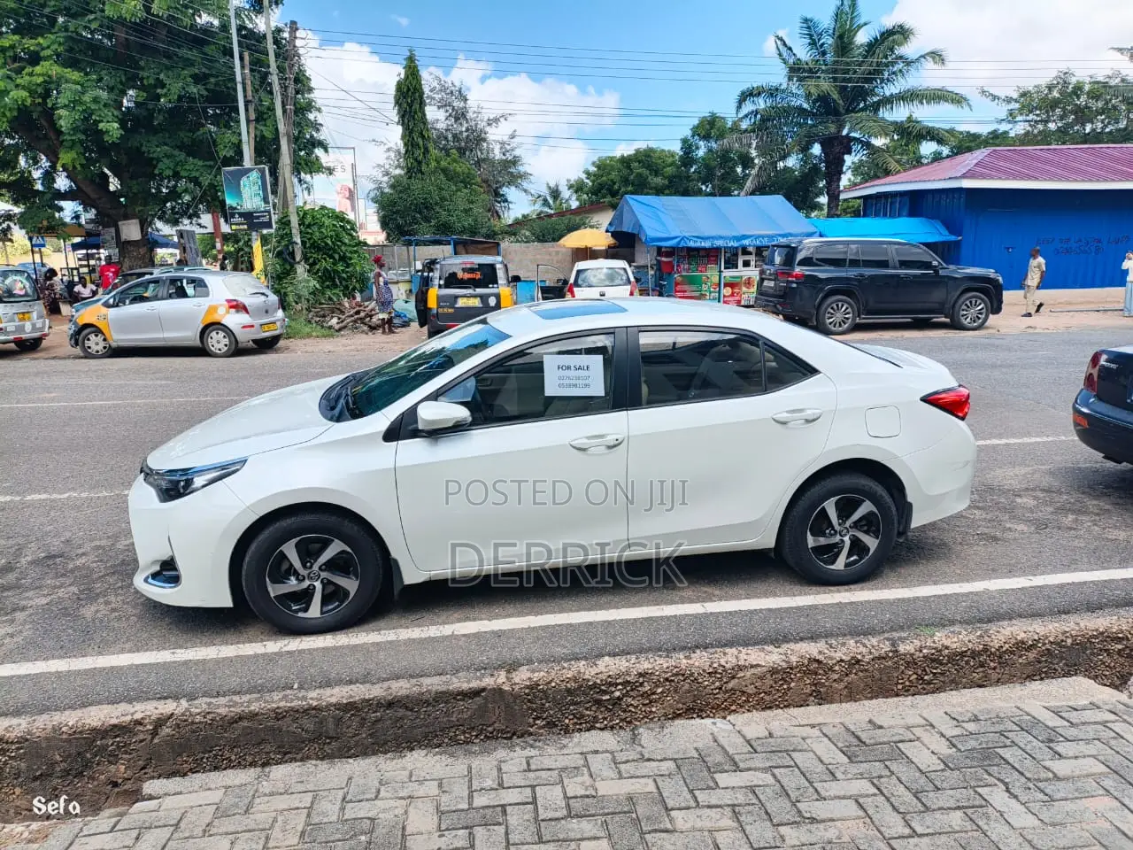 Toyota Corolla LE Eco (1.8L 4cyl 2A) 2019 White