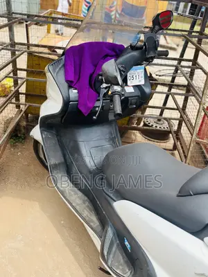 Yamaha Majesty 2020 Silver