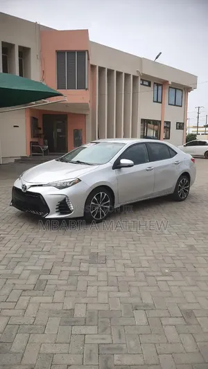 Toyota Corolla 2017 Silver