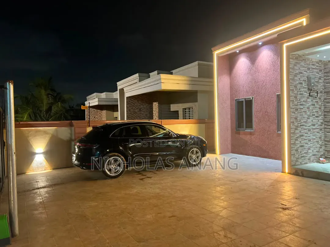 3bdrm House in The Dorns Properties, Ghana Flag for sale