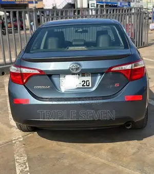Toyota Corolla S Plus 4dr Sedan (1.8L 4cyl 6M) 2015 Gray