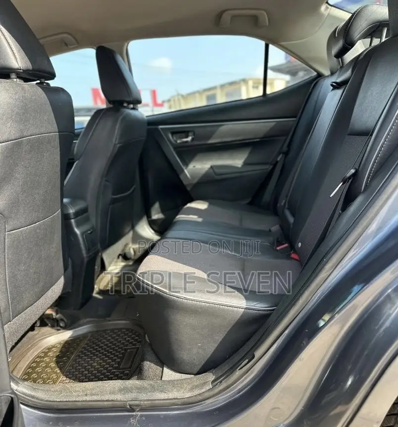 Toyota Corolla S Plus 4dr Sedan (1.8L 4cyl 6M) 2015 Gray