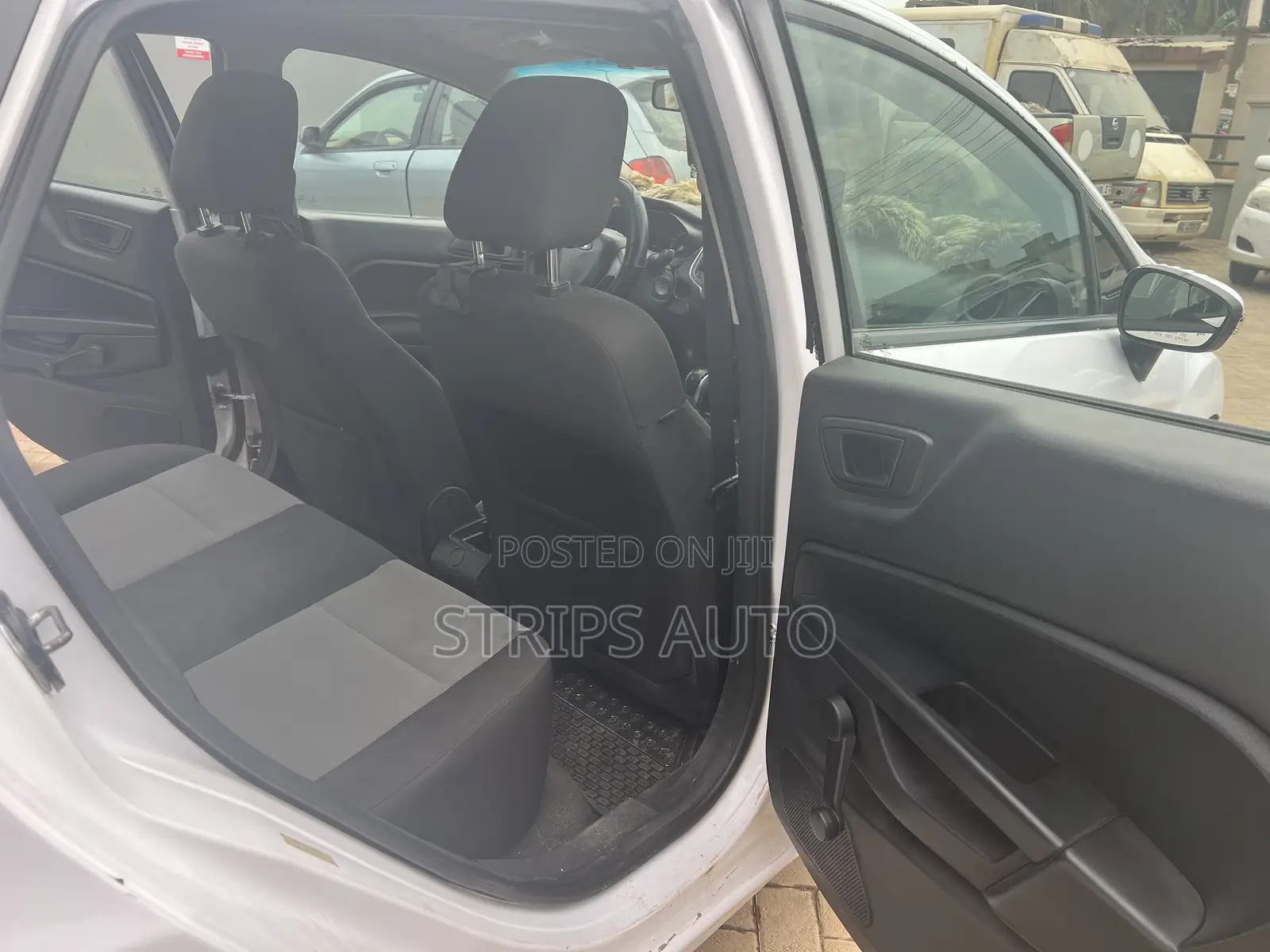 Ford Fiesta S 4dr Sedan (1.6L 4cyl 5M) 2015 White